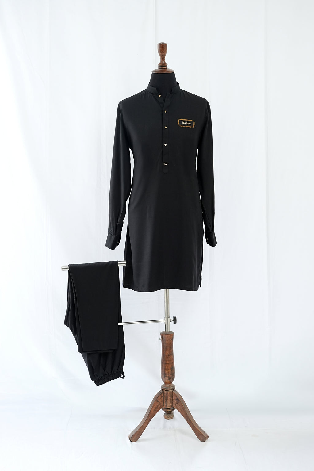 BLACK SIGNATURE KURTA TROUSER