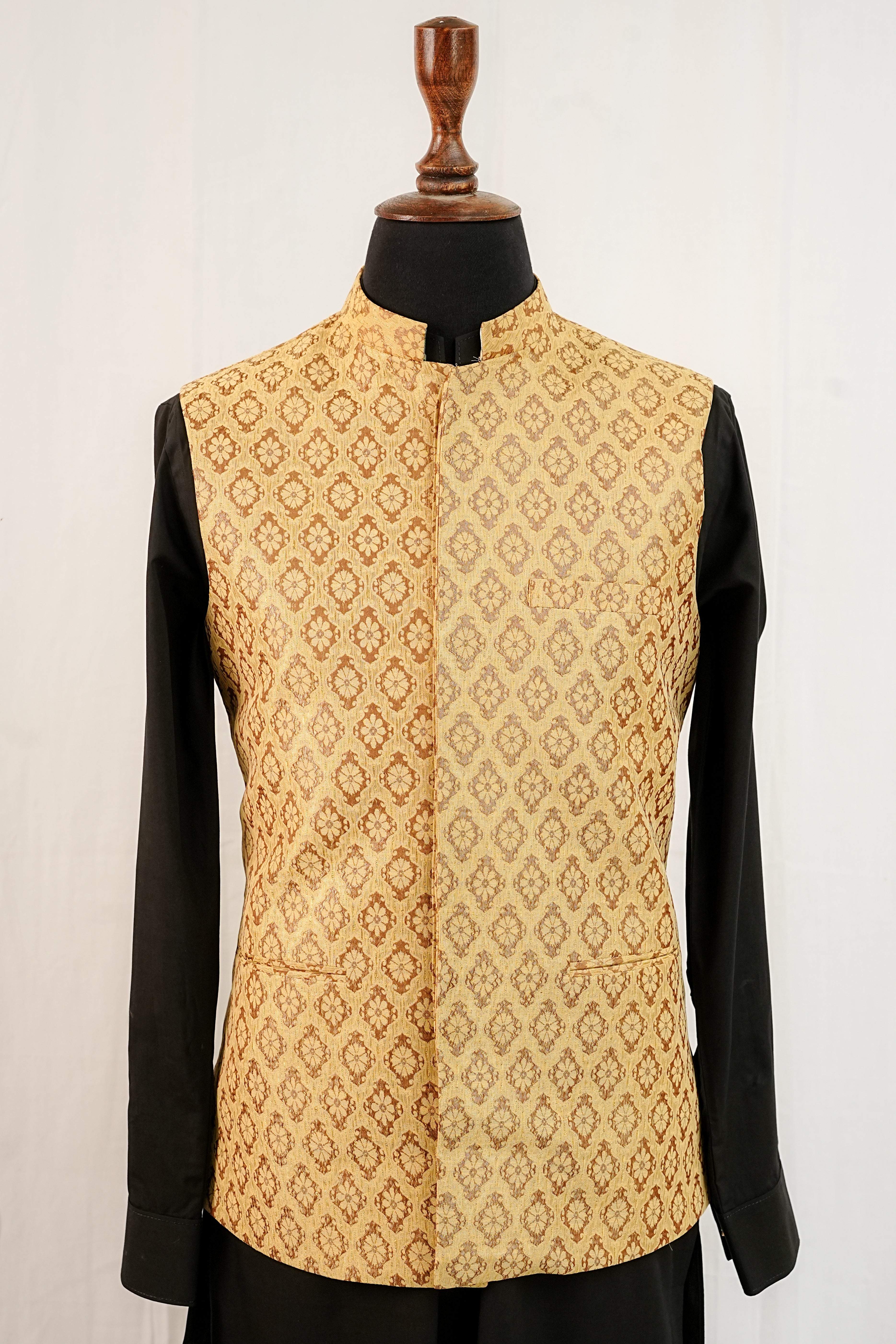 GOLD JAMAWAR WAIST COAT