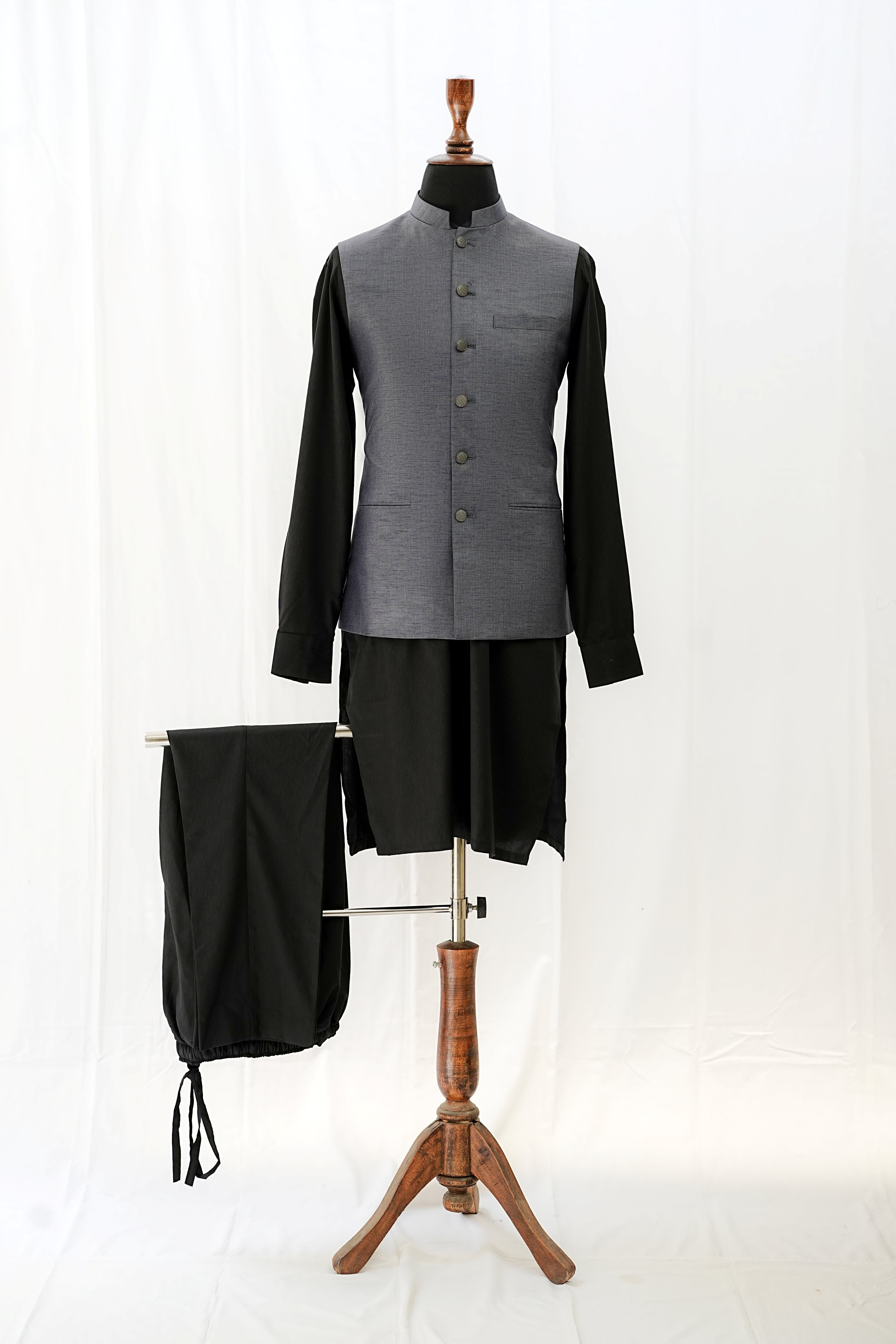 GREY TEXTURED WAIST COAT