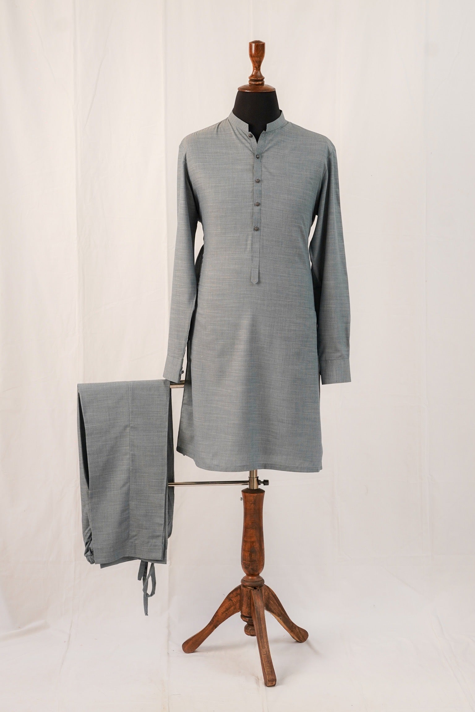 ASH GREY TEXTURED KURTA TROUSER